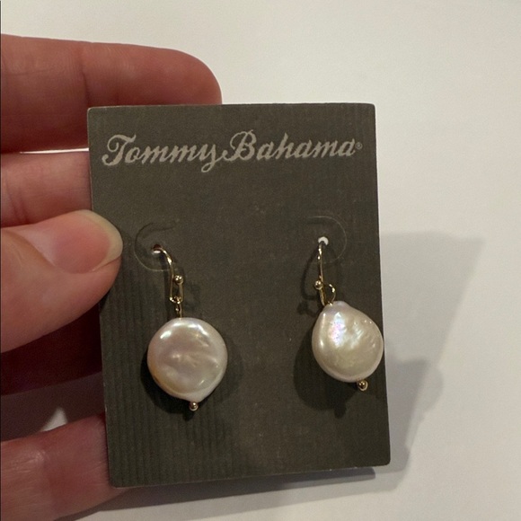 NWT Tommy Bahama Gold and Pearl Earrings - Picture 2 of 5